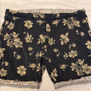Denim & Flower Black Floral Men Shorts